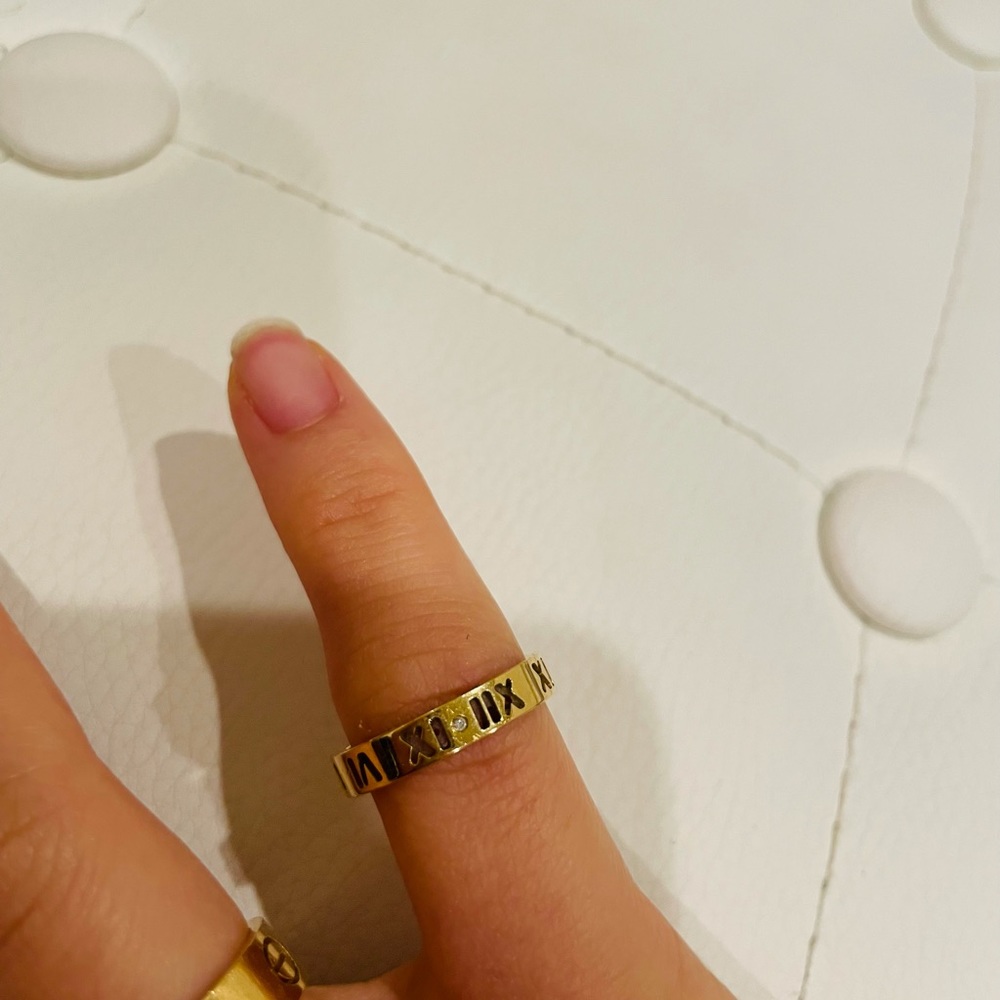 Tiffany 18k ring - Picture 8 of 8